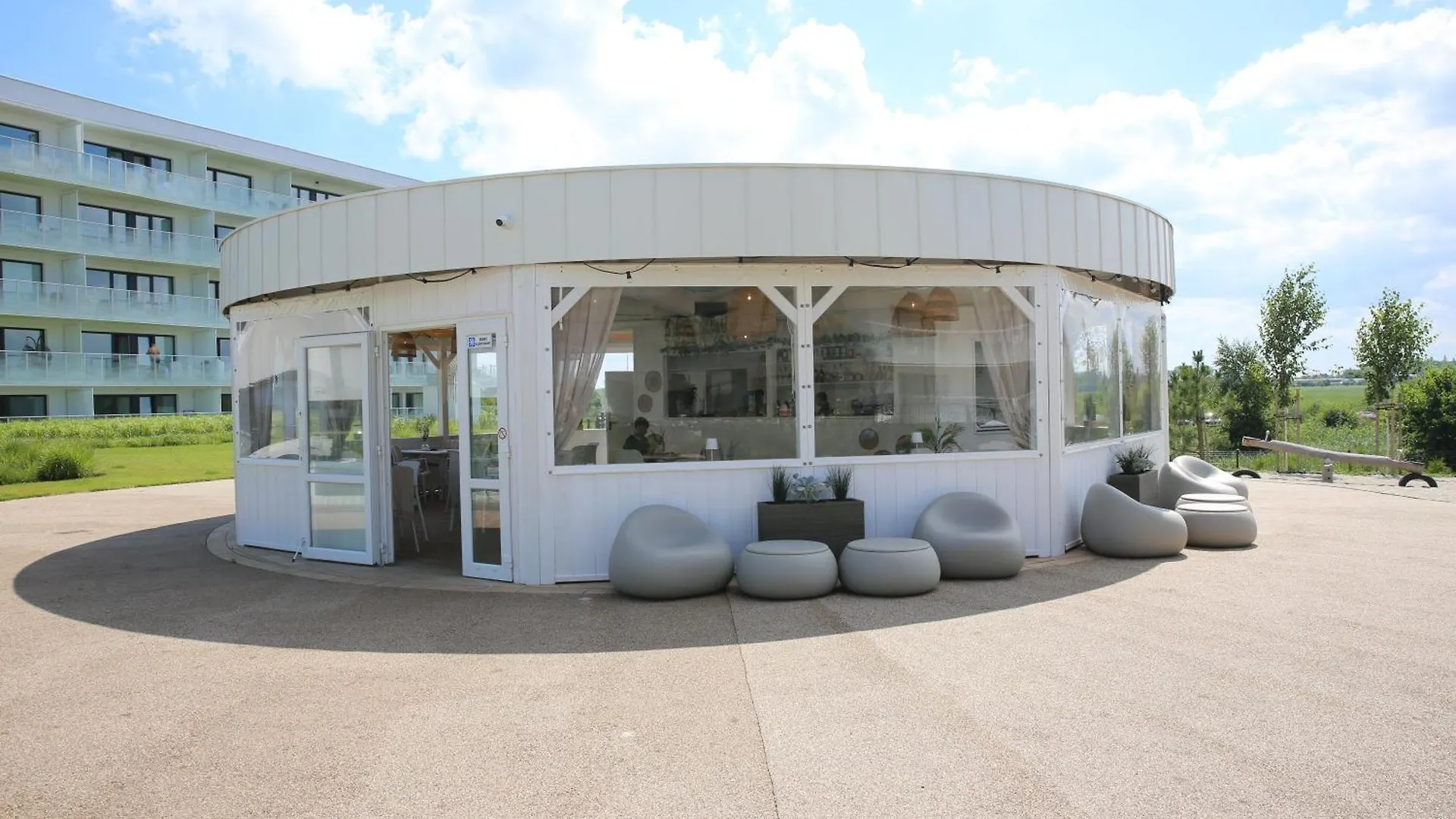 Apartment Aqua Flaming B103- Parking Basen Fitness I Bawialnia W Cenie- Polanki Aqua - Holiday City Kolobrzeg Poland